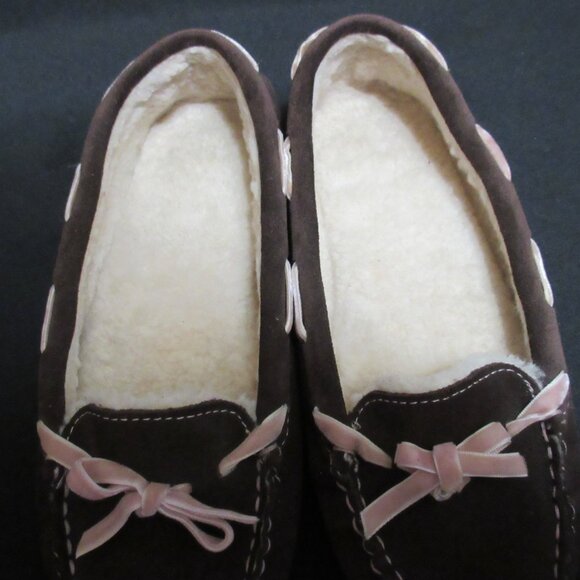 L.L. Bean Suede Leather Shearling Slippers Ribbon Womens 7 - Picture 7 of 10